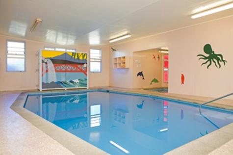Indoor heated pool - Amber Court Motel