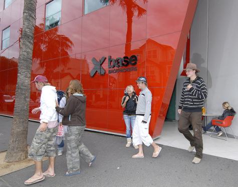 Front Exterior - Base Backpackers Melbourne - St Kilda