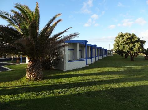 Front View of Motel - Bunbury Welcome Inn