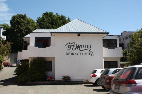 Street View off Moray Place - 97 Motel Moray