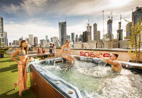Roof Deck Spa - Space Hotel