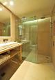 Premium Bathroom - Crowne Plaza Alice Springs Lasseters